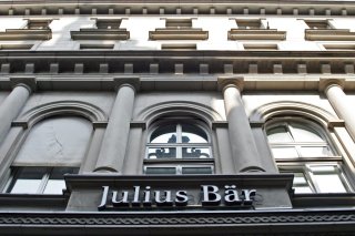 Sur le semestre sous revue, Julius Bär a pu bénéficier de la résilience de son modèle d'affaires, alors que de nombreuses incertitudes ont pesé sur le sentiment des clients et du marché, a commenté son directeur général, Philipp Rickenbacher, cité...
